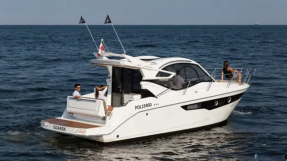GALEON 310 HTC yacht