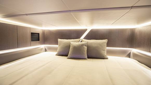 GALEON 325 GTO yacht