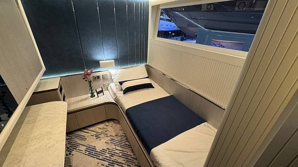 GALEON 640 FLY yacht