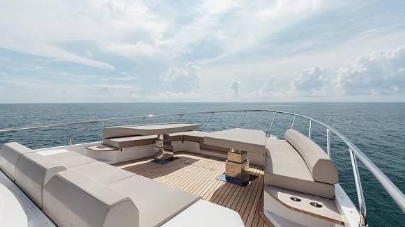 KATRIN I yacht