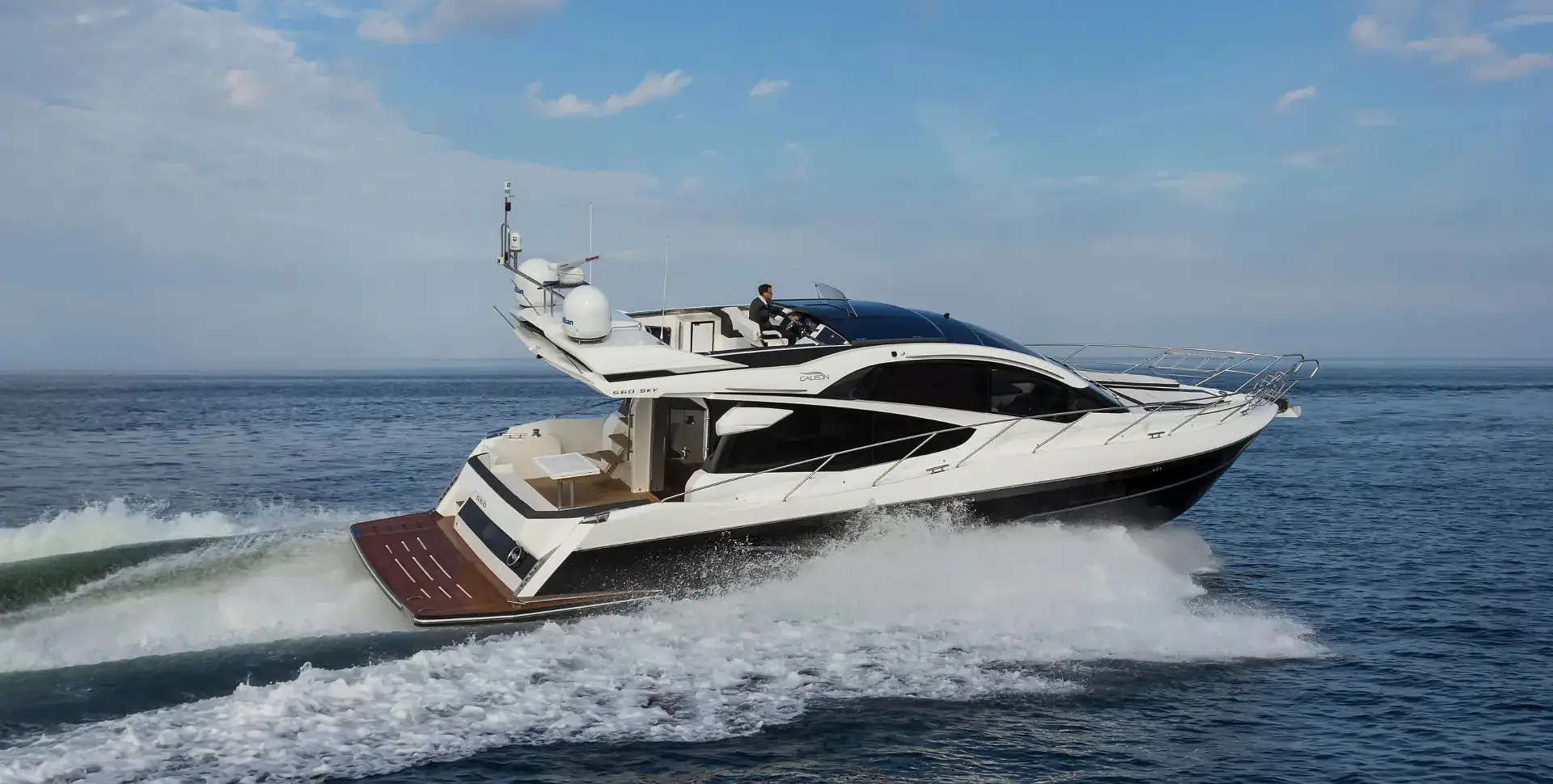 GALEON 560 SKY yacht