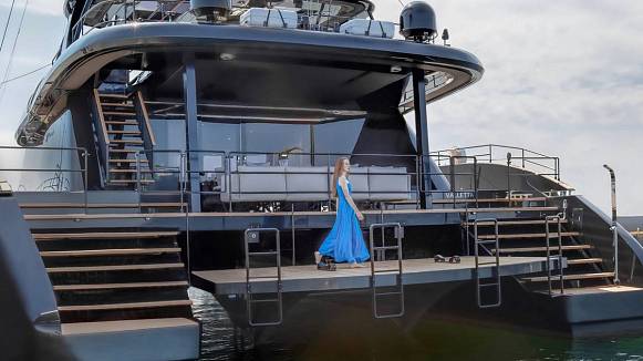 SUNREEF 80 SAILING yacht