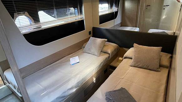ABSOLUTE 62 FLY yacht