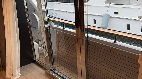 ALBUS yacht