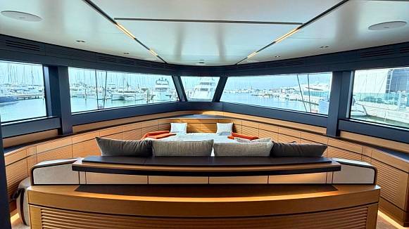 CARAT yacht