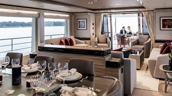 MIA yacht