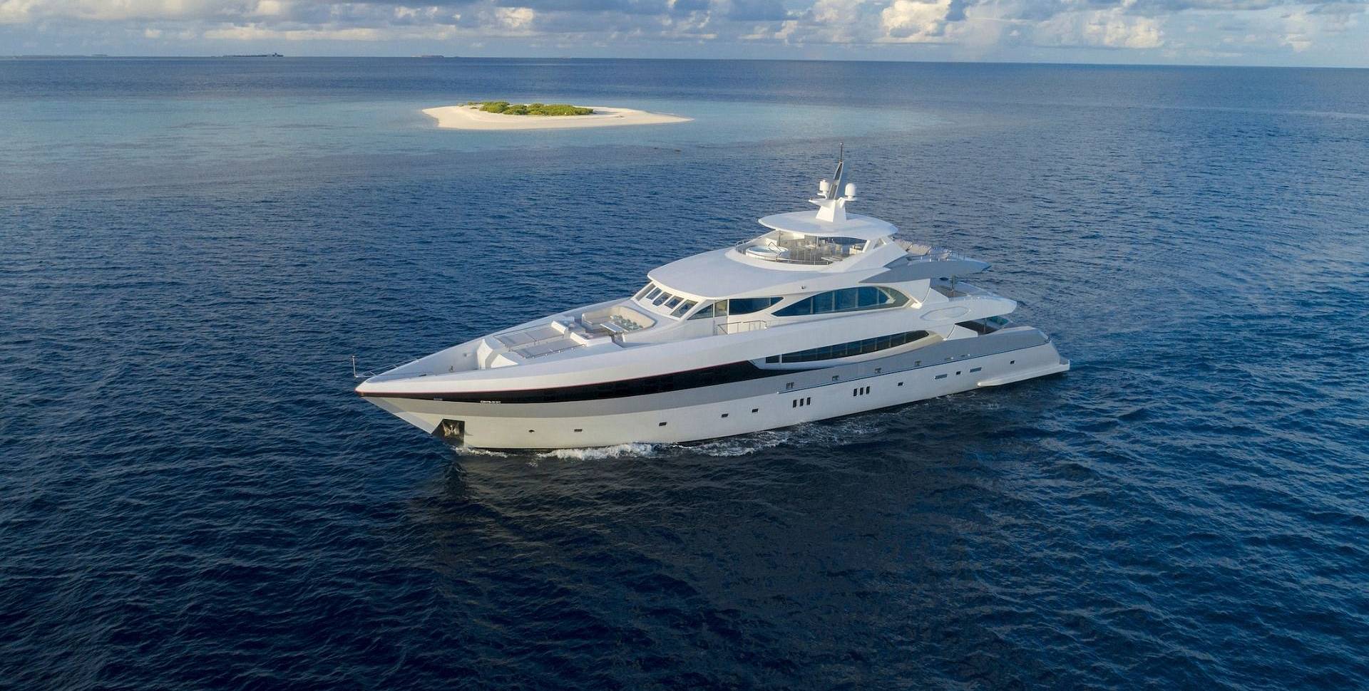 SEAREX yacht