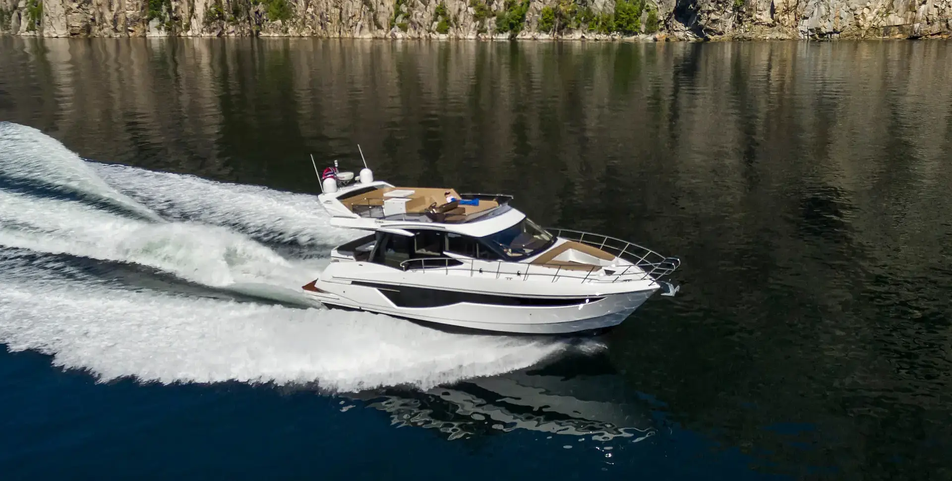 GALEON 460 FLY yacht