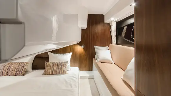 GALEON 305 HTS yacht