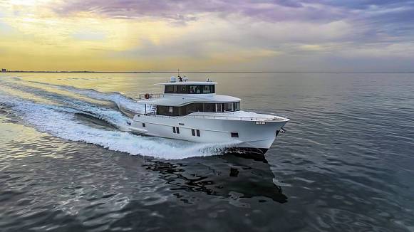 NOMAD 65 SUV yacht