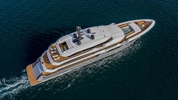 MAJESTY 175 yacht