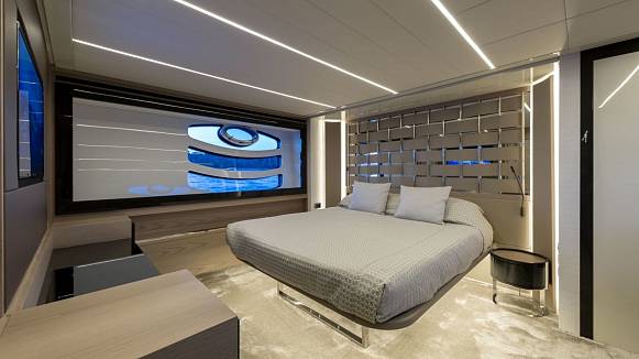 MX5 yacht