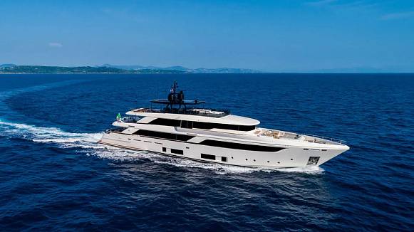 TOYS AHOY yacht