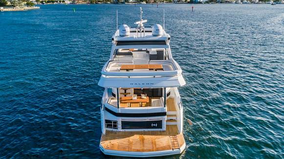 GALEON 680 FLY yacht