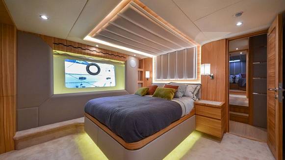 NOMAD 65 yacht