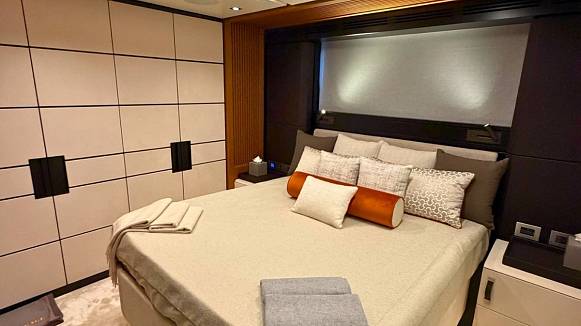 CARAT yacht