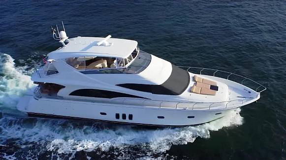 MARQUIS 690 FLY yacht