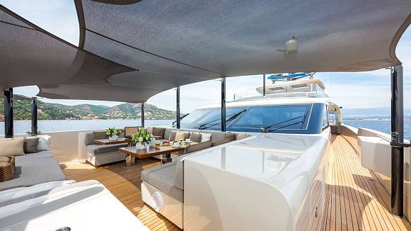 VERTIGE yacht