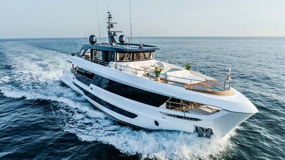 MAJESTY 100 TERRACE yacht