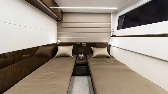 GALEON 640 FLY yacht