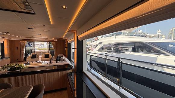 MAJESTY 112 TERRACE yacht