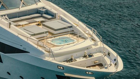 CHARISMA yacht