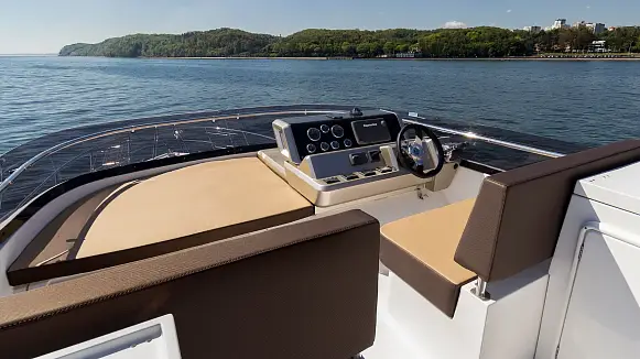 GALEON 420 FLY yacht