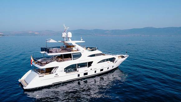 AFINA yacht