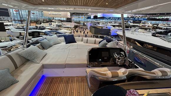 GALEON 640 FLY yacht