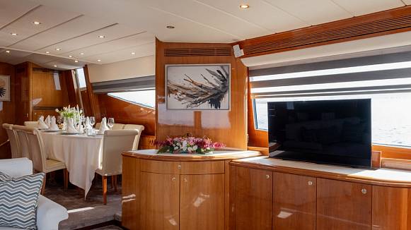 GUY COUACH 2800  yacht