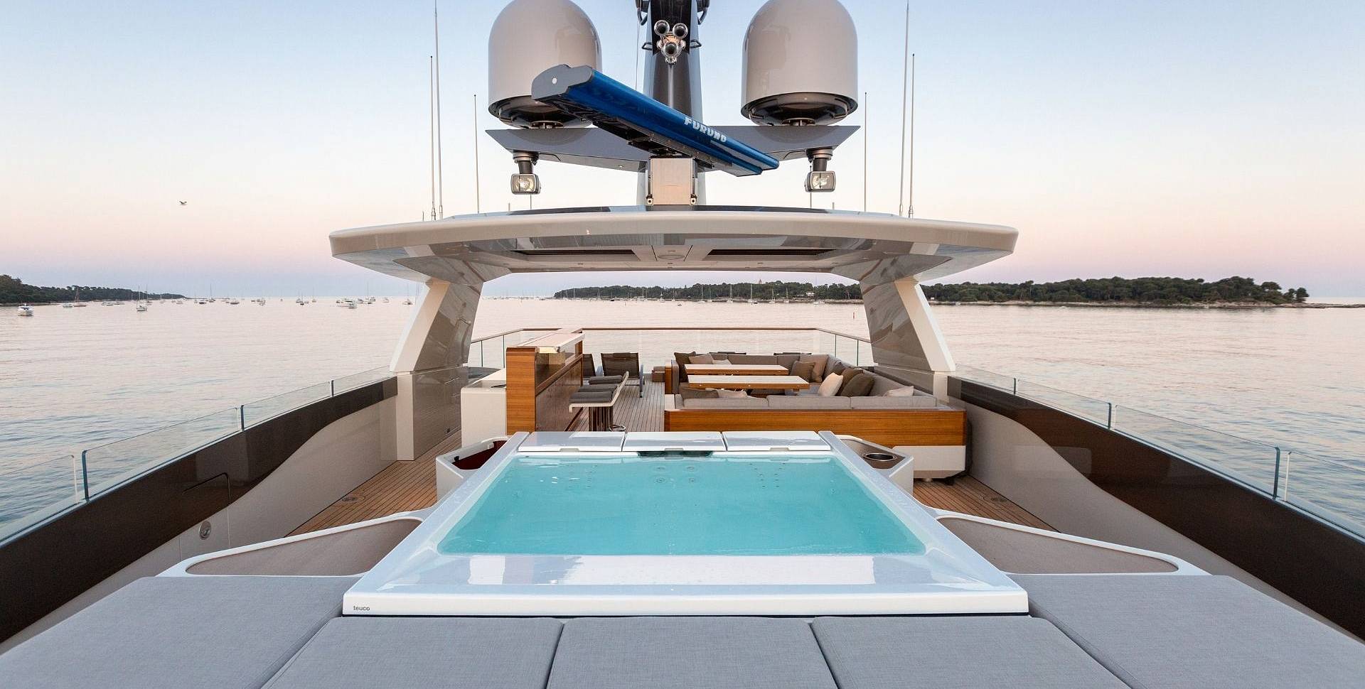 VERTIGE yacht