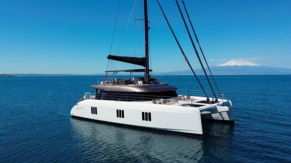 SUNREEF 60 SAILING yacht