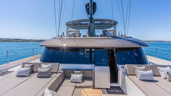 SUNREEF 60 SAILING yacht