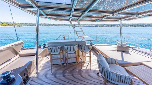 SUNREEF 60 SAILING yacht