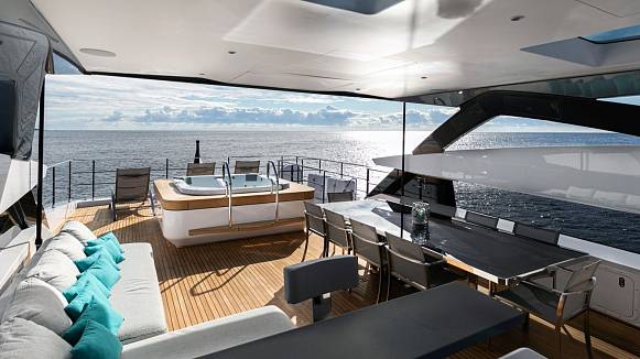JAG'B yacht