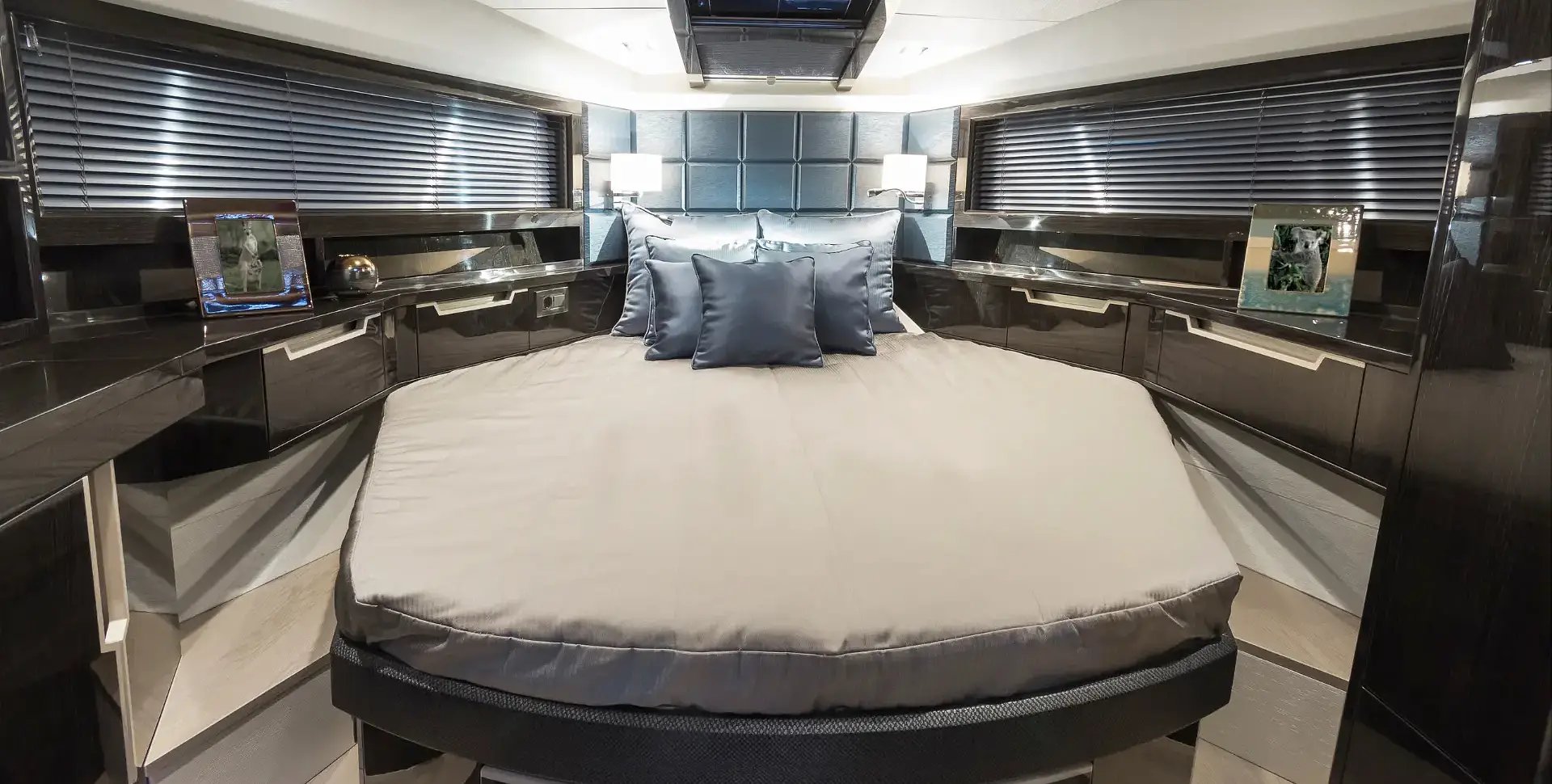 GALEON 430 SKYDECK yacht