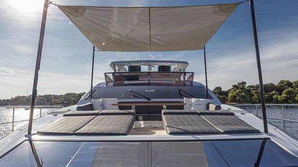 PEARL 95 yacht