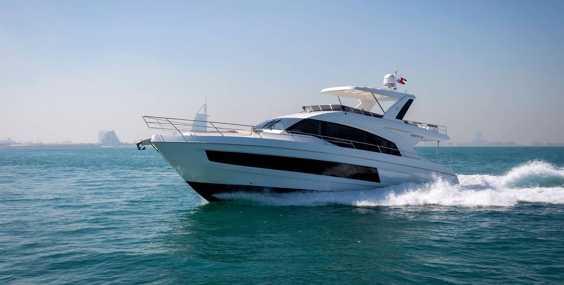 Majesty 62 yacht