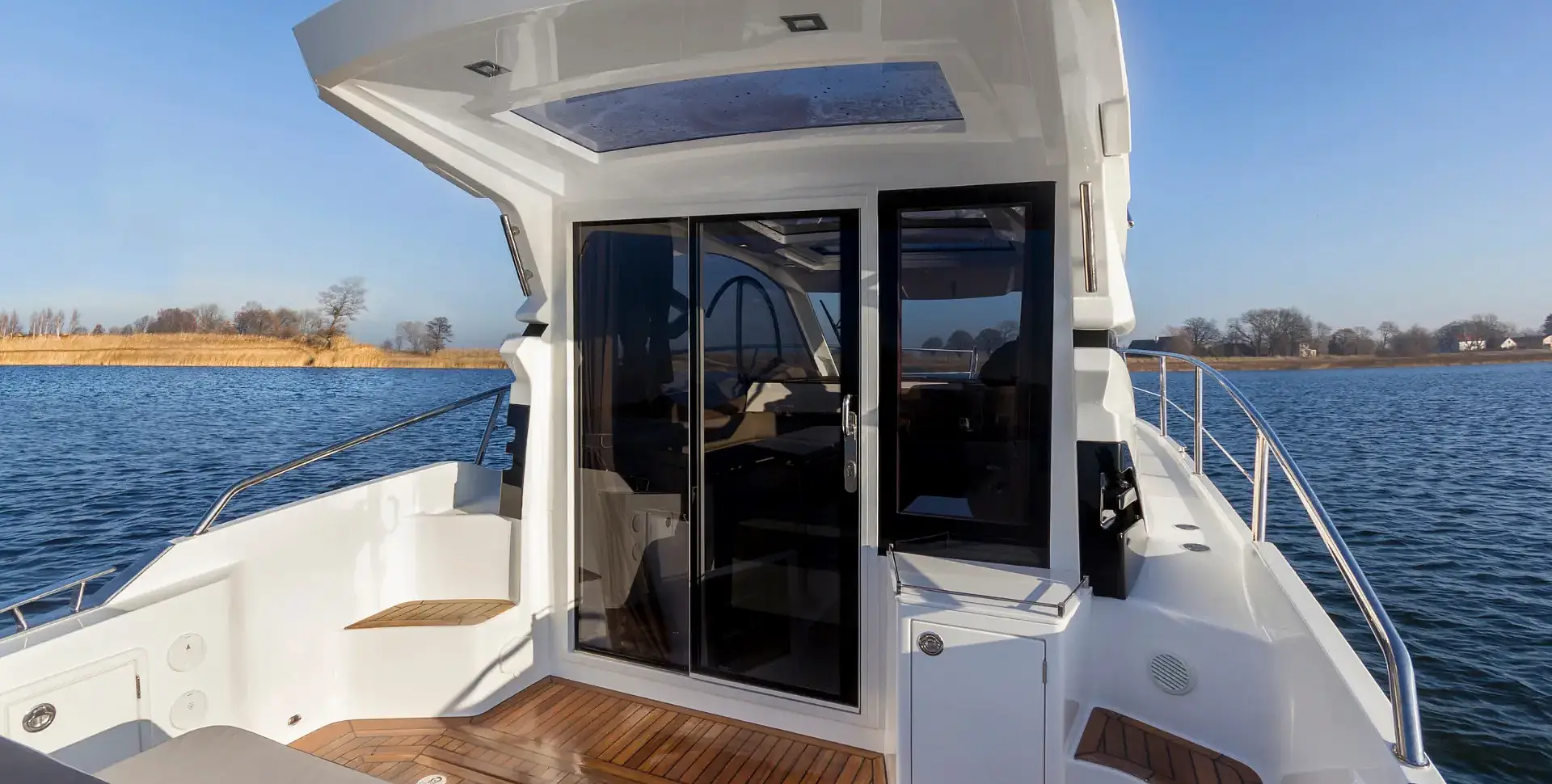 GALEON 310 HTC yacht