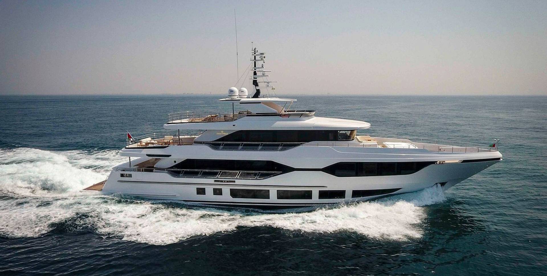 MAJESTY 120 yacht