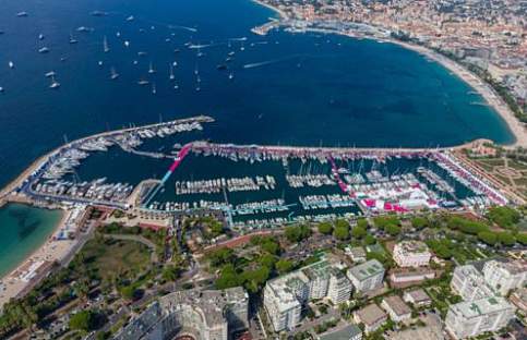 biggest yacht at monaco grand prix