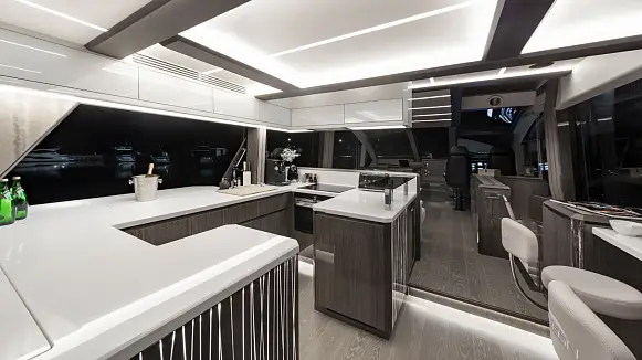 GALEON 650 SKY yacht