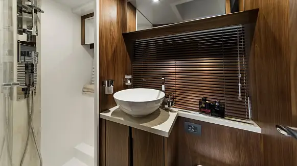 GALEON 460 FLY yacht