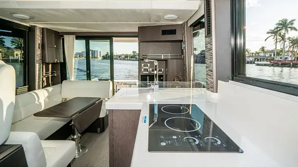 GALEON 400 FLY yacht