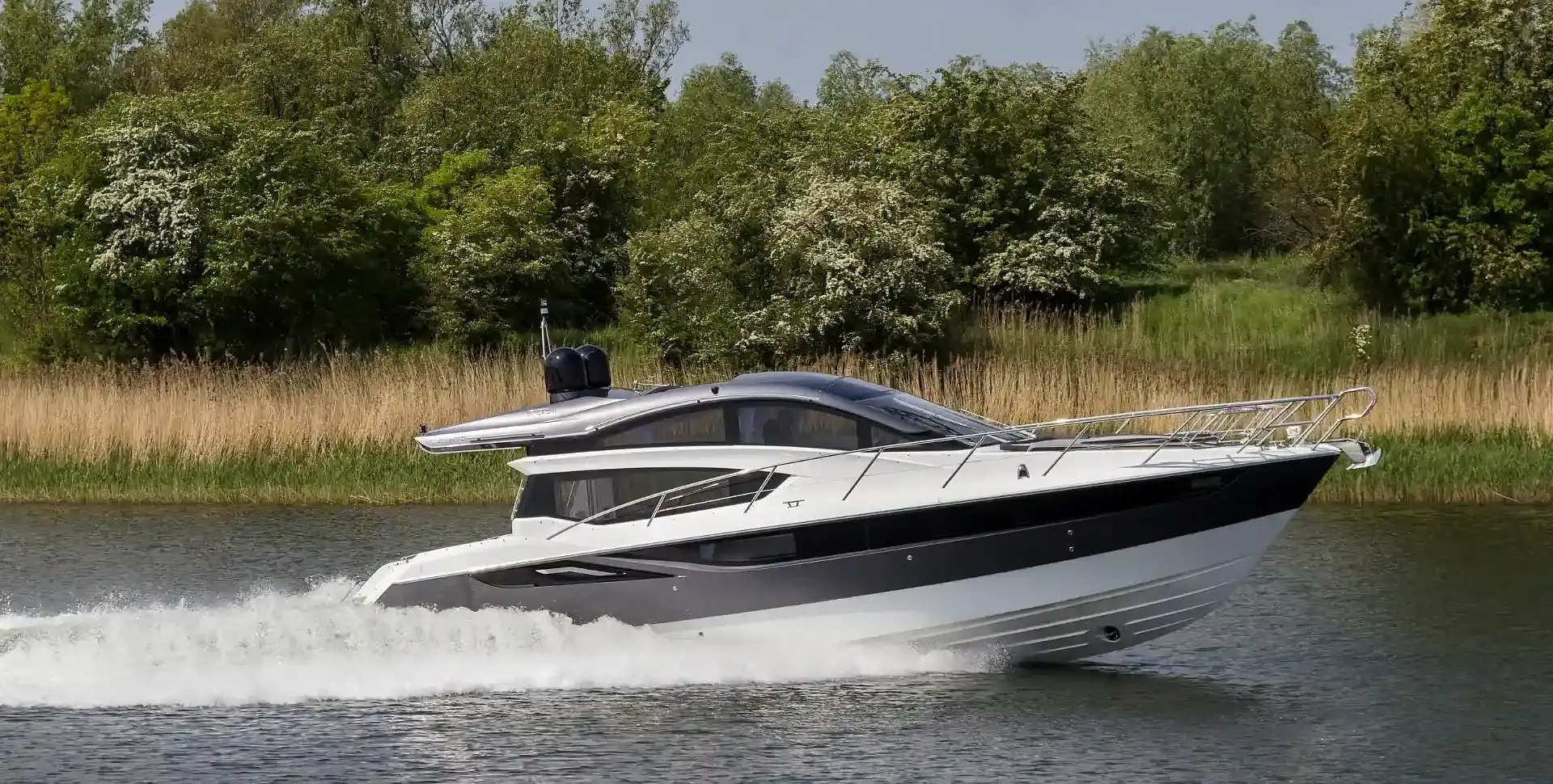 GALEON 430 HTC yacht