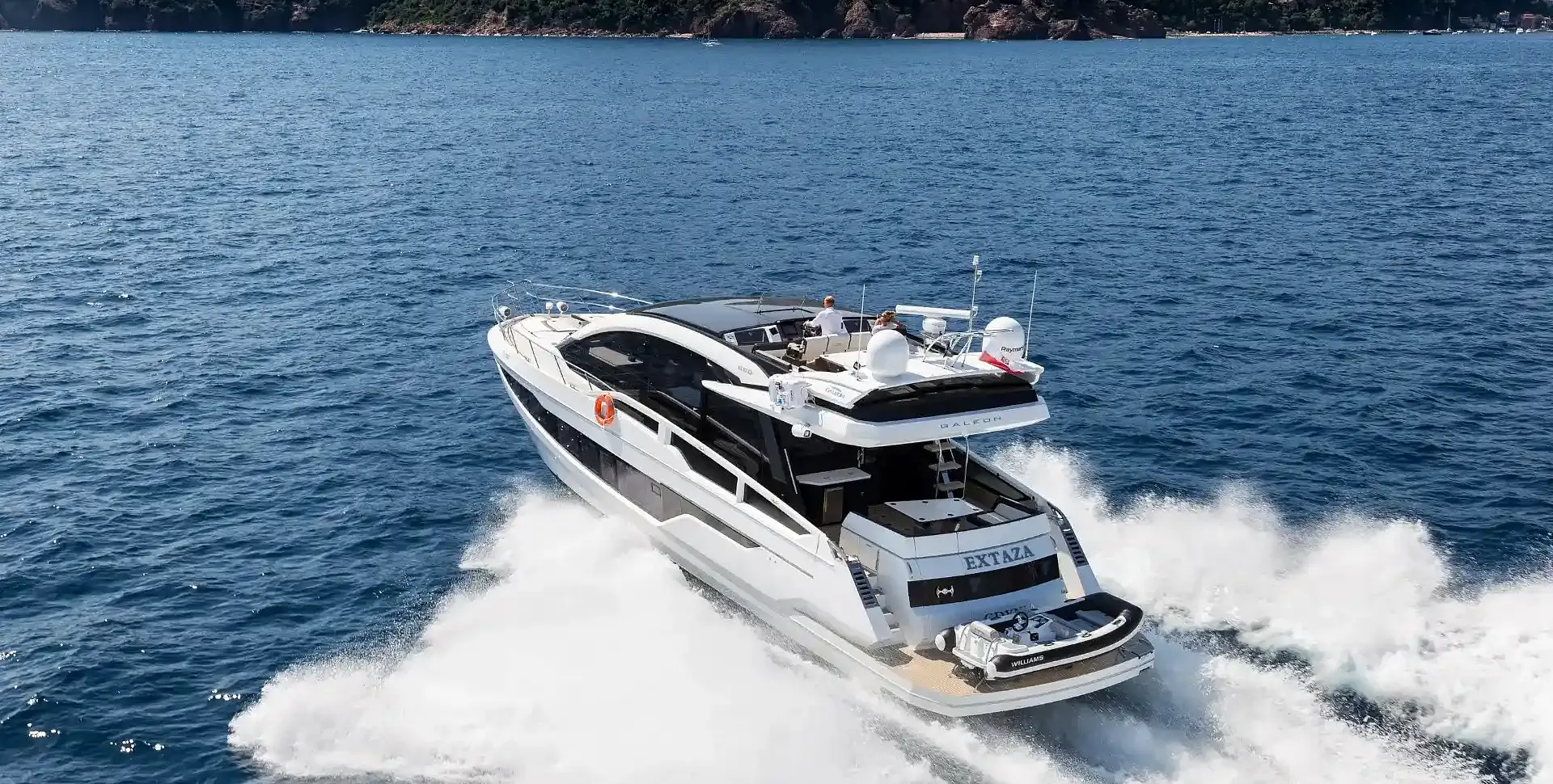 GALEON 650 SKY yacht