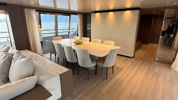 ALBUS yacht