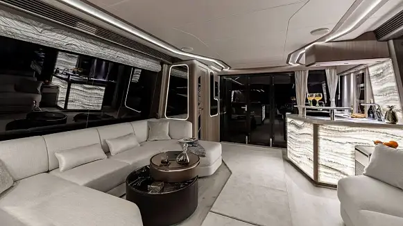GALEON 800 FLY yacht