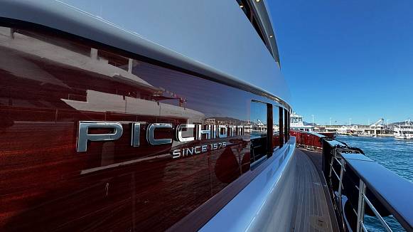 PICCHIOTTI 24 yacht