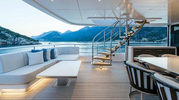 RUYA yacht